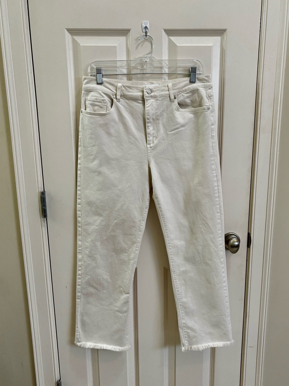 LOFT Ivory Straight-Leg Crop Jeans Size-8